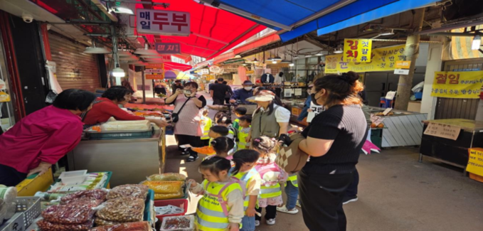 금천구 비단길현대시장  문화관광형 특...